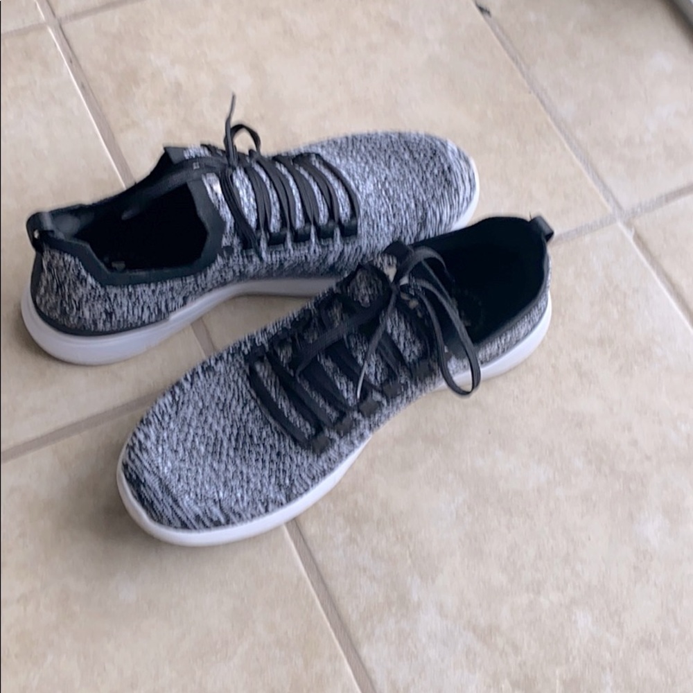 Men’s Apl shoes
